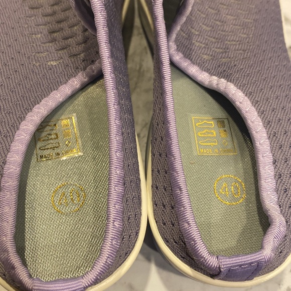 Slip on Shoes - Picture 3 of 8